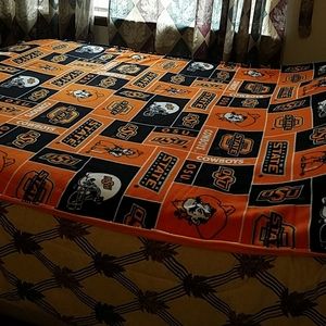 OSU Throw with pillow case